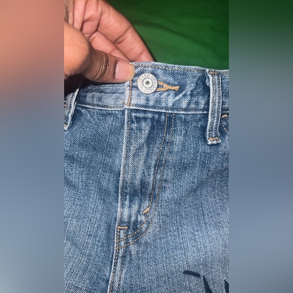 Levi’s Denim Women's Shorts with Embroidered Geometric Pattern size 28 - Picture 8 of 12